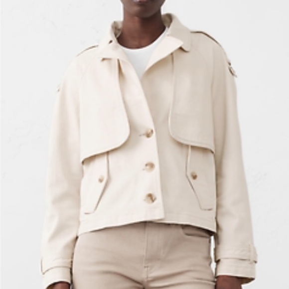 Banana Republic Jackets & Blazers - Women’s Banana Republic Boxy Cropped Trench Coat Small